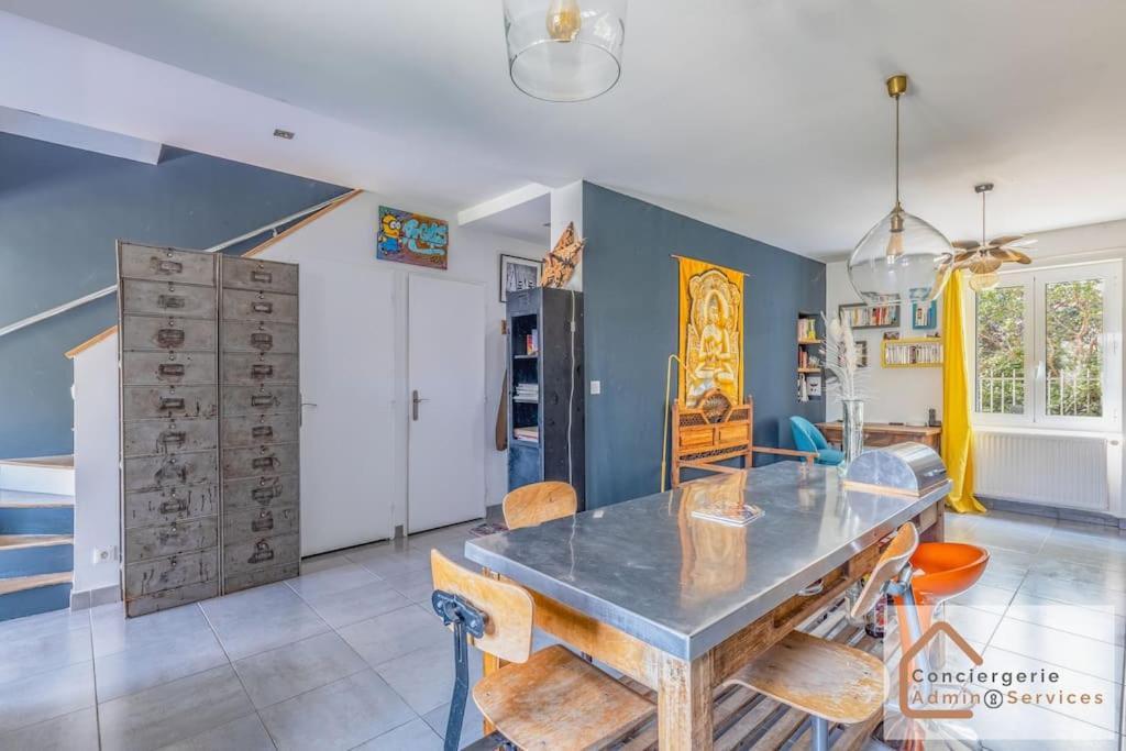 Maison A Lyon Parilly Avec Piscine, Jardin, Parking Prive & Proche Eurexpo Vénissieux エクステリア 写真